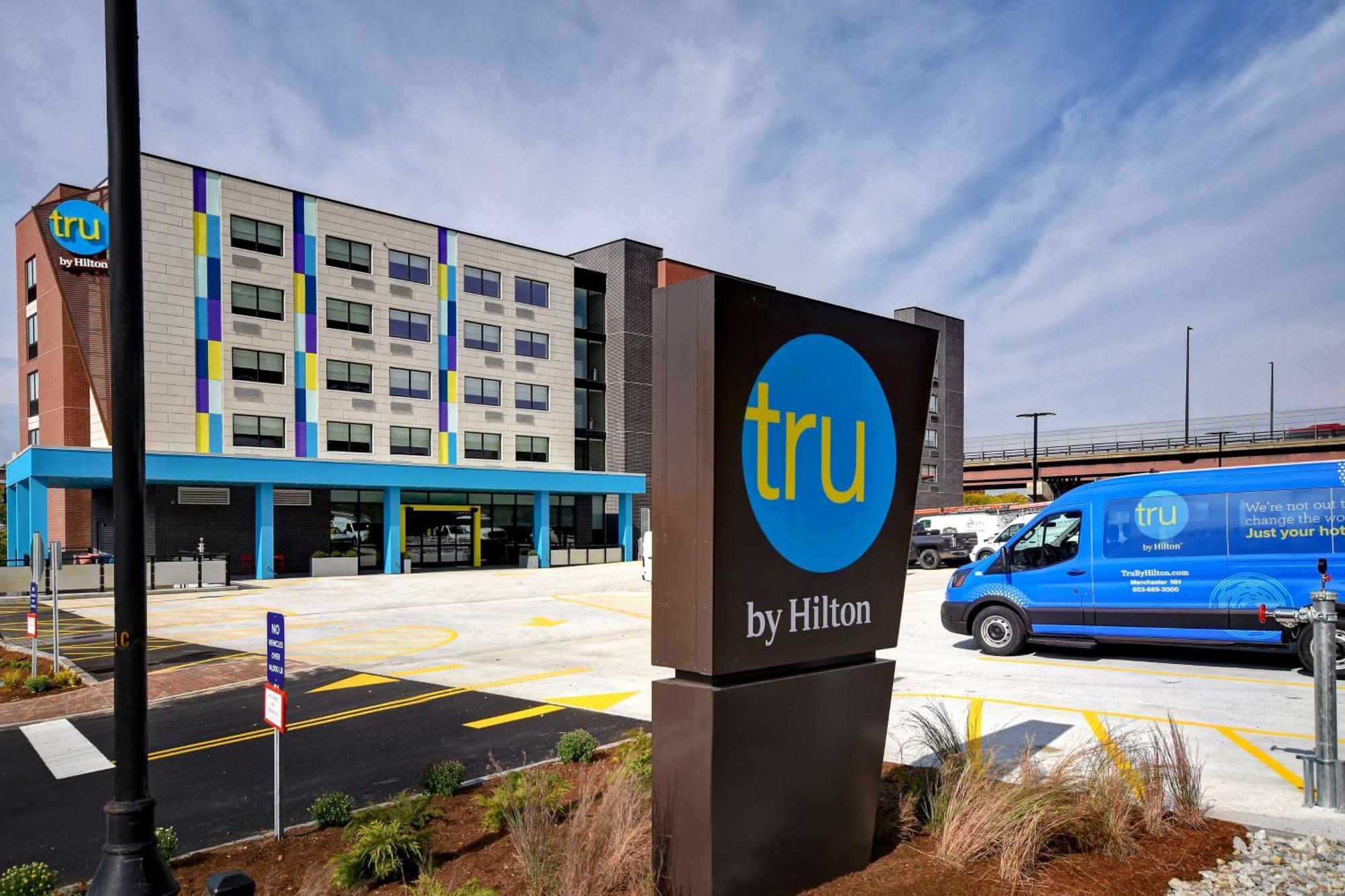 Tru By Hilton Manchester Downtown Exterior foto